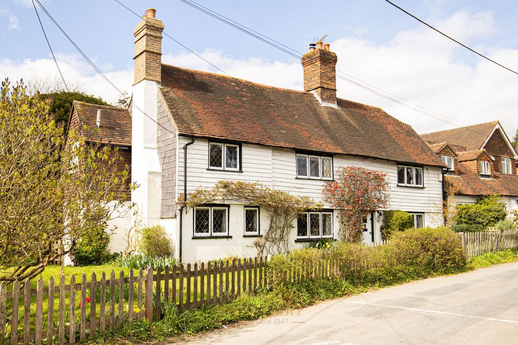 6 bed link detached house for saleNorth Lane, West Hoathly RH19