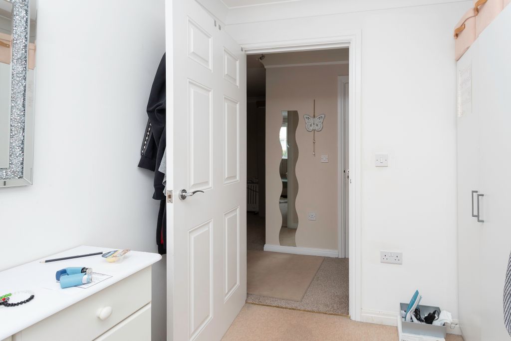 Additional image 9 of 2 bed flat for saleBlackthorn Drive, Huddersfield HD3