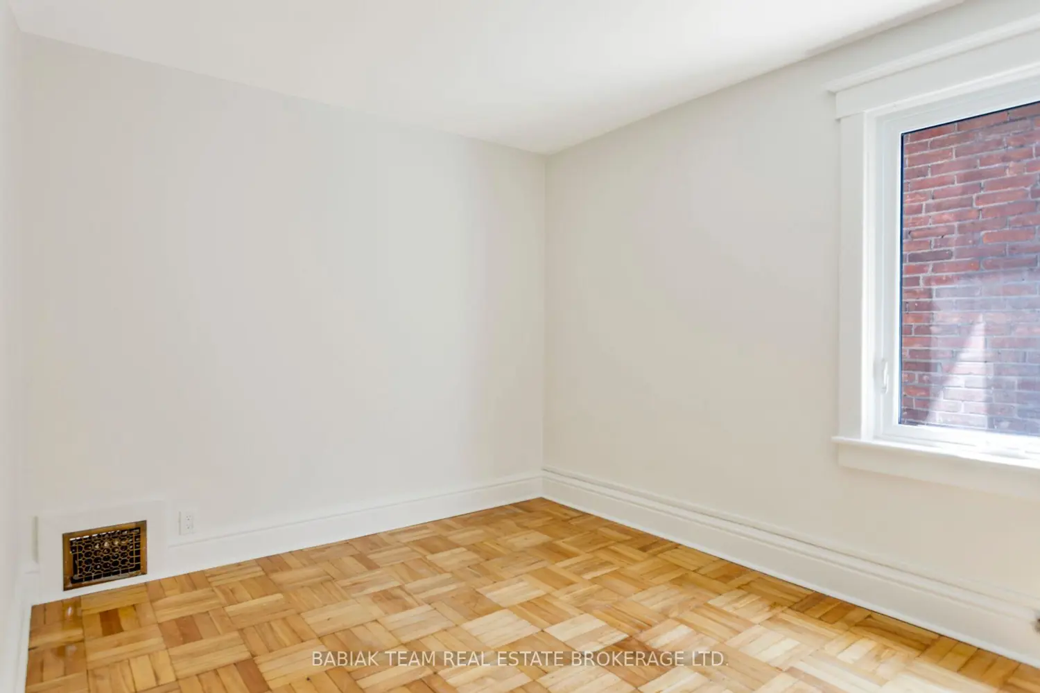Additional image 9 of 82 Howard Park Avenue