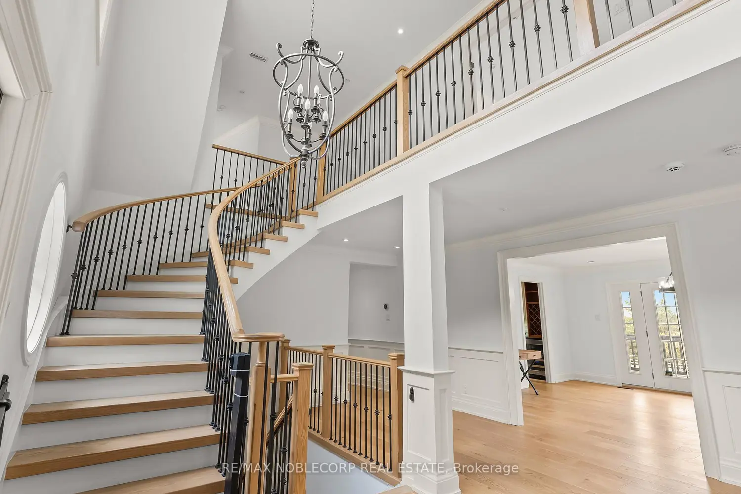 14955 Jane Street photo 2