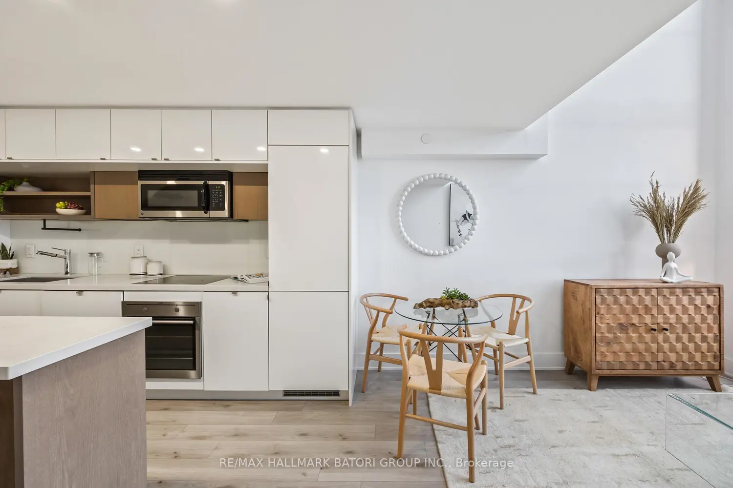 Additional image 8 of 111 St Clair Avenue 919