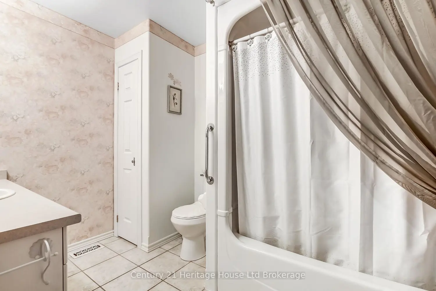 19 Hanlon Place 54 photo 5
