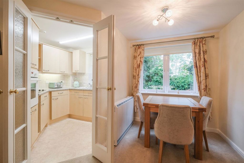 Additional image 5 of 1 bed flat for saleSt. Stephens Fold, Huddersfield HD3