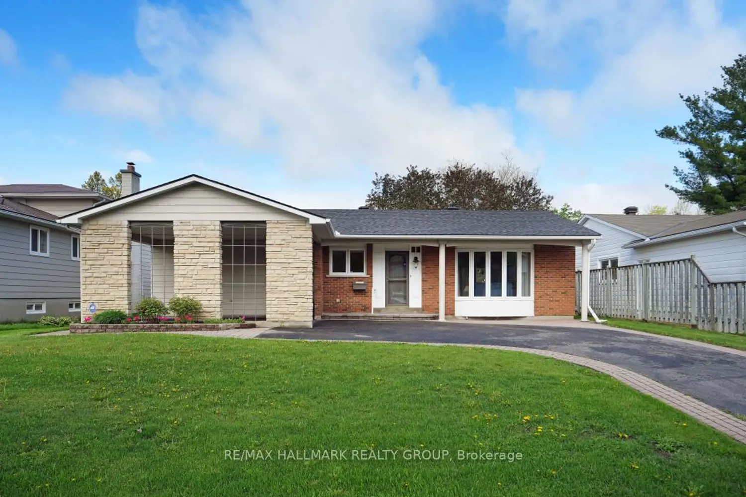 39 Parkwood Crescent