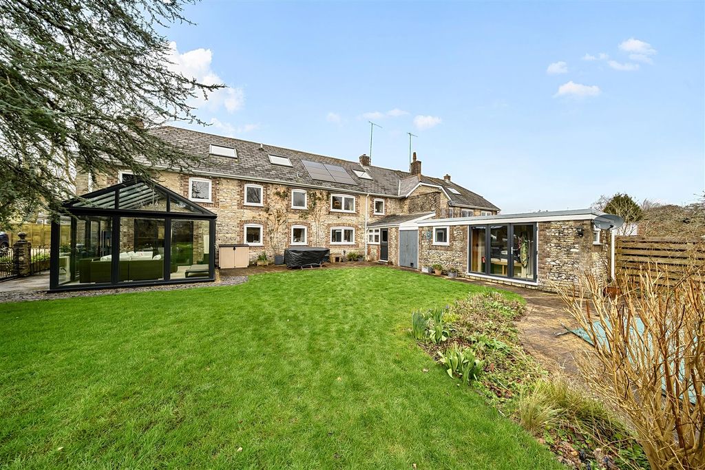 Additional image 8 of 4 bed semi-detached house for saleNorth Street, Charminster, Dorchester DT2