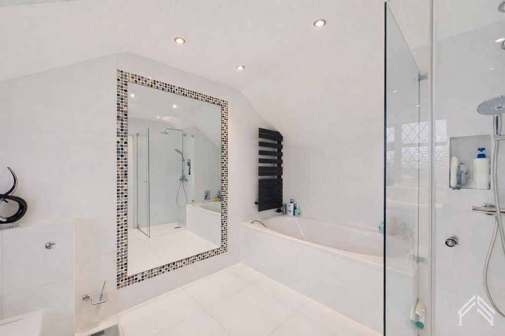 Additional image 17 of 7 bed detached house for saleHamlyn Close, London HA8