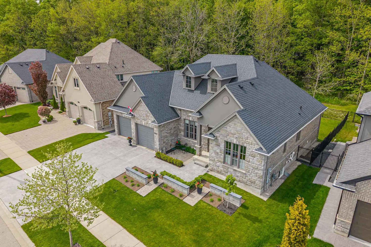 Additional image 17 of 2263 Dauncey Crescent