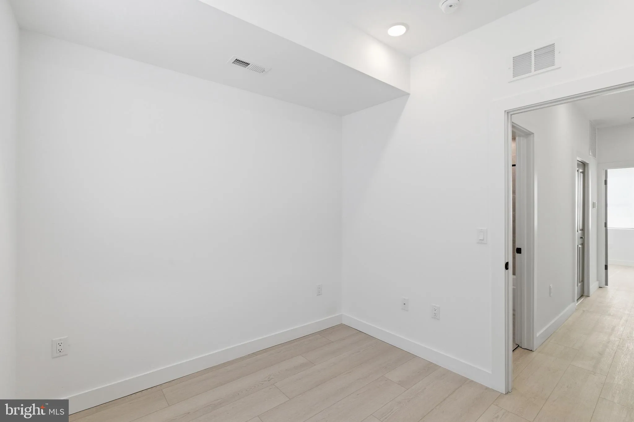 Additional image 44 of 1023 W Orleans Street, Philadelphia, PA 19133