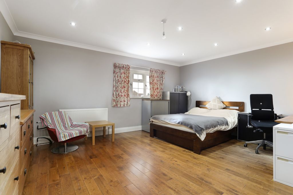 Additional image 8 of 6 bed detached house for saleFir Tree Road, Epsom KT17