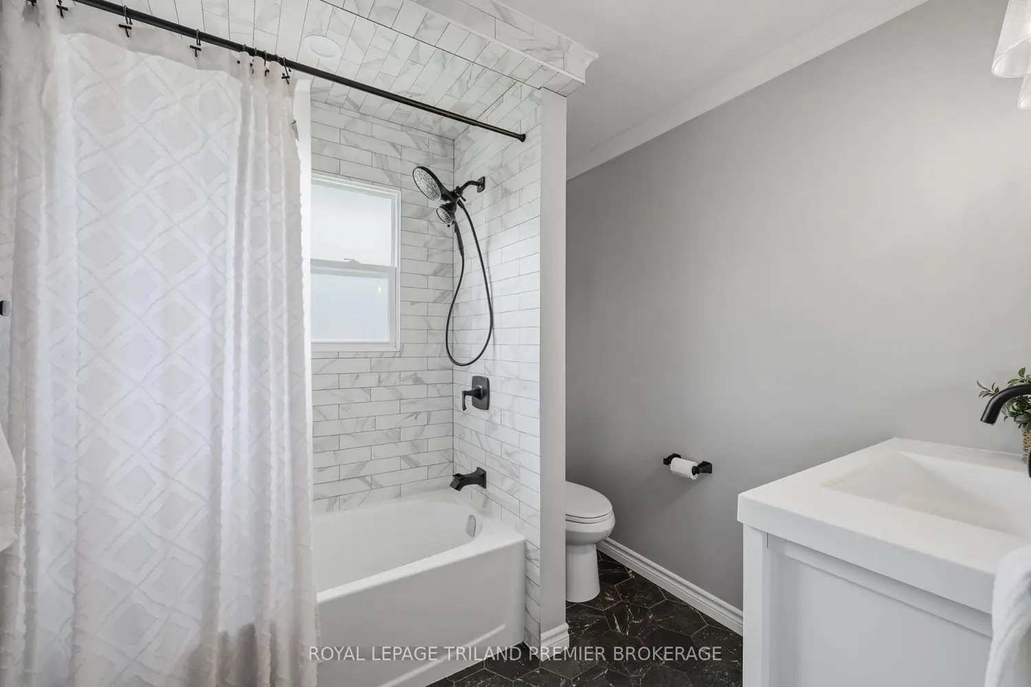 Additional image 10 of 74 Deveron Crescent