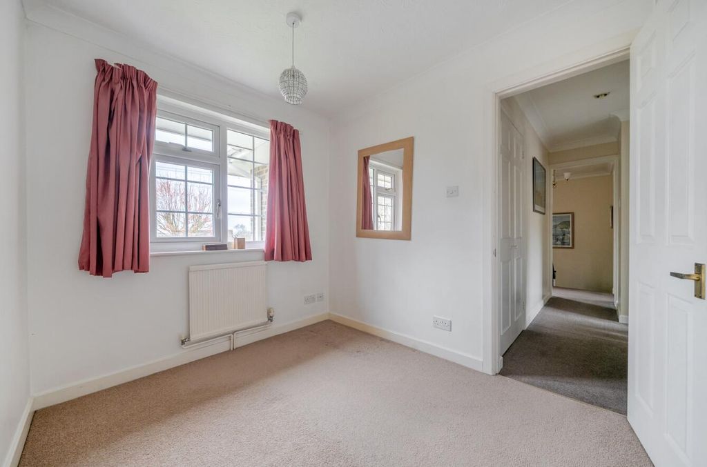 Additional image 16 of 4 bed property for saleBroomhill Way, Boyatt Wood, Eastleigh SO50