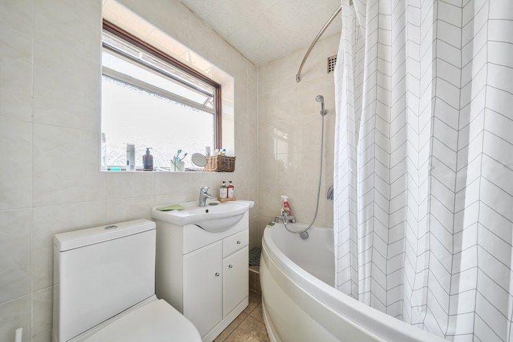 Additional image 14 of 3 bed flat for saleHolyrood Gardens, Edgware, London HA8