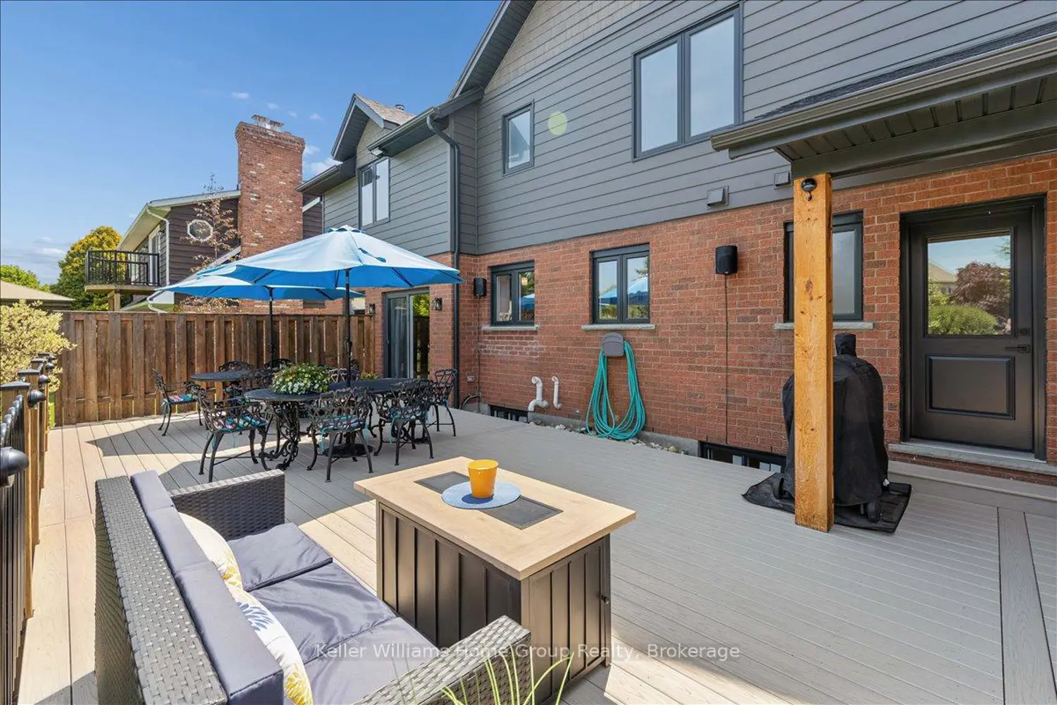 8 Stonefield Drive photo 2