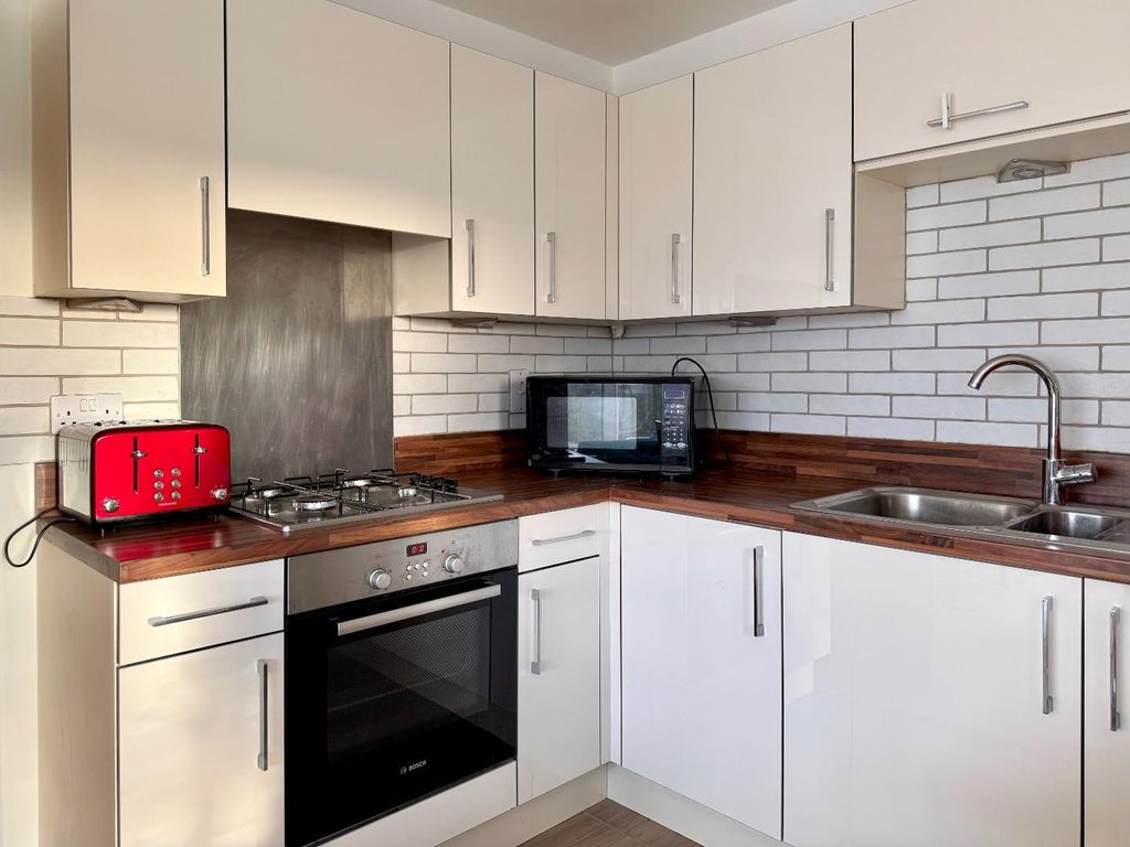 Additional image 7 of 2 bed flat for saleTrem Elai, Penarth CF64