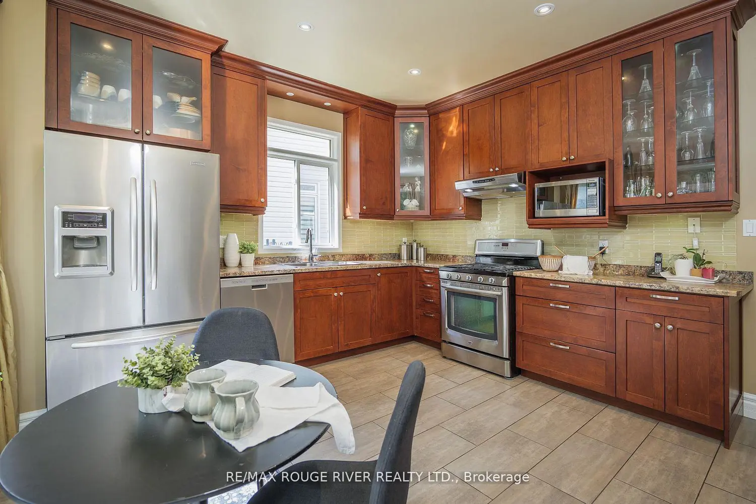 Additional image 6 of 433 Woodsmere Crescent
