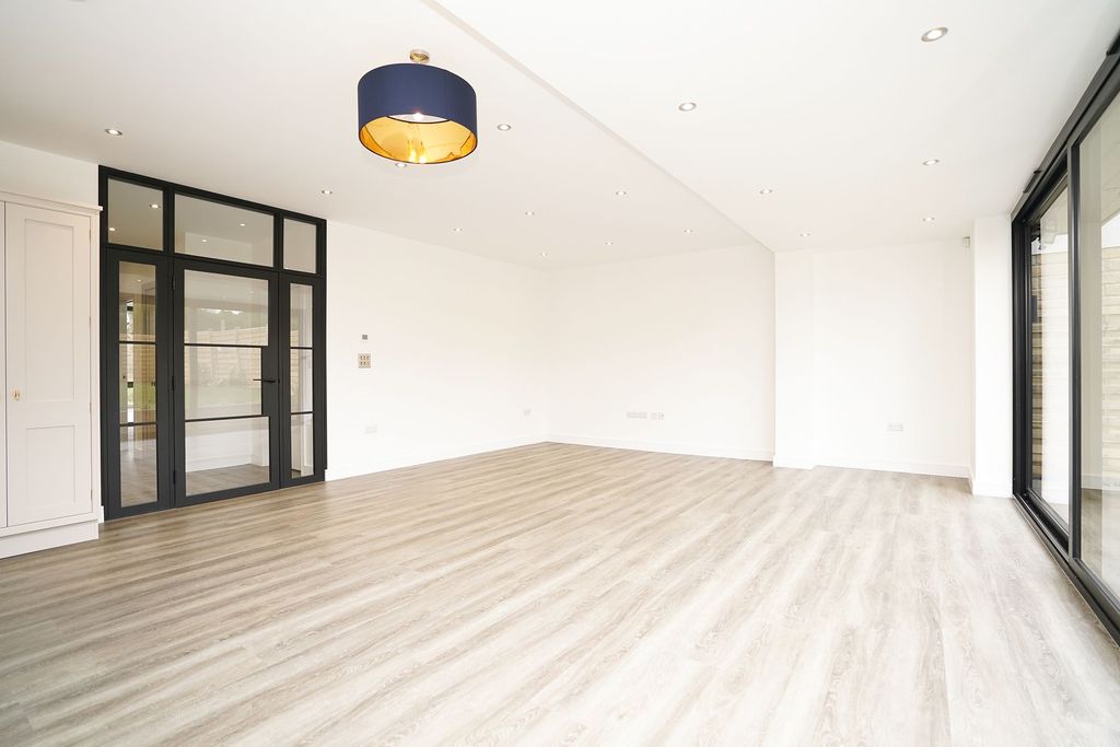 Additional image 3 of 4 bed detached house for sale3 Park Lane, Dronfield S18