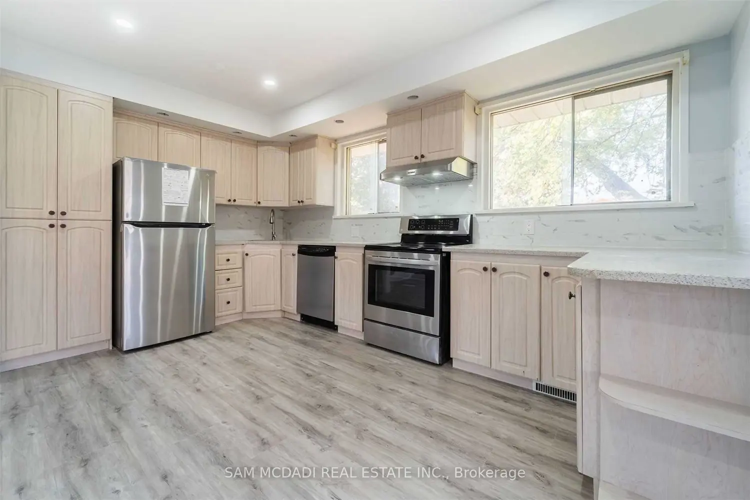 5318 Mericourt Road photo 3