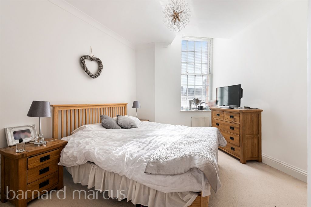 Additional image 8 of 2 bed flat for saleSandy Mead, Epsom KT19