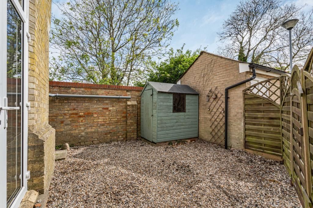 2 bed detached bungalow for saleTower Road, Ely CB7 photo 2