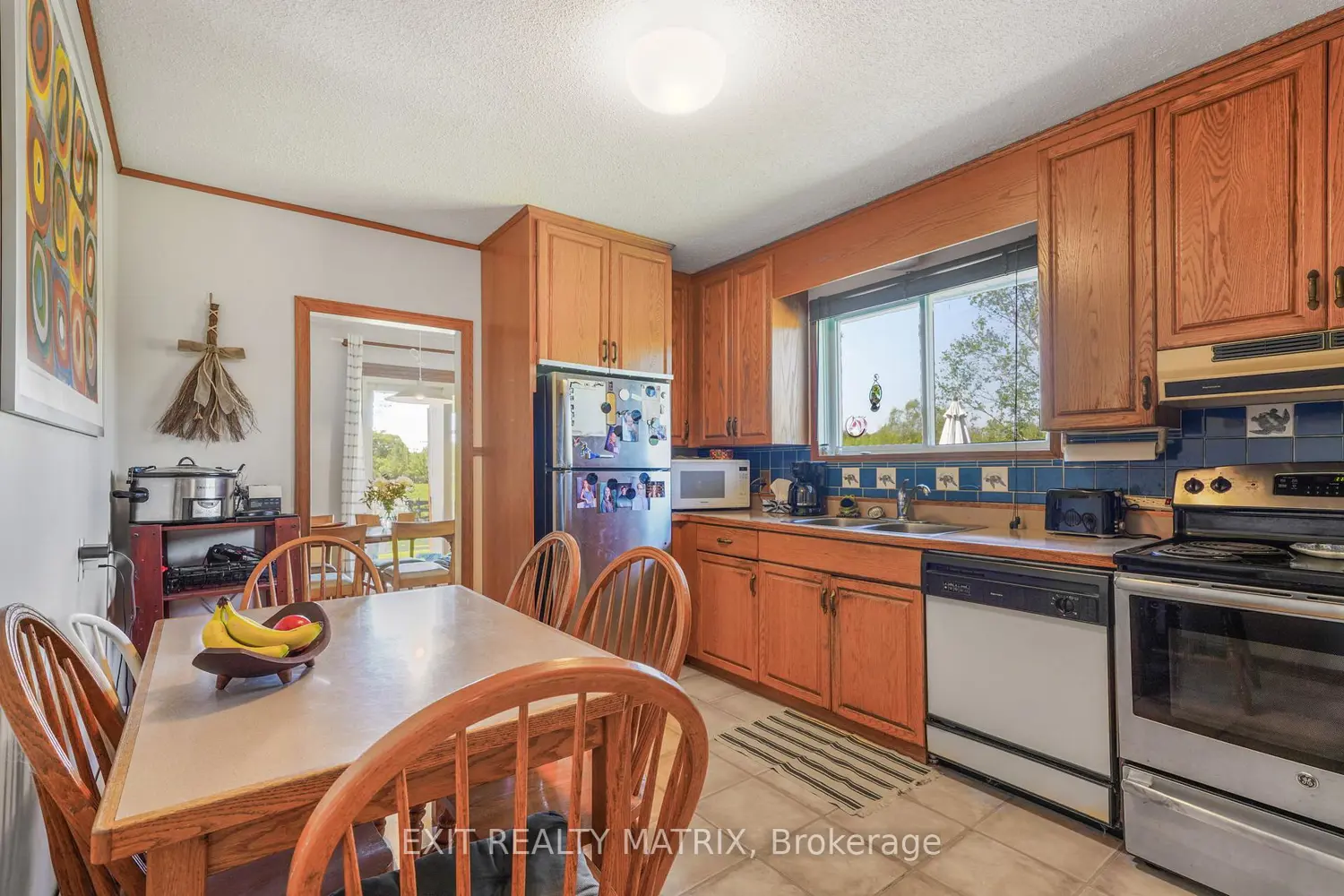 6416 Saumure Road photo 4