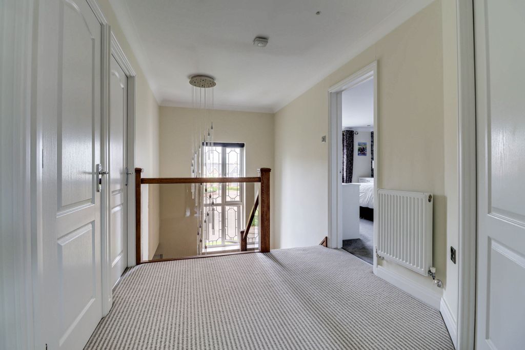 Additional image 14 of 4 bed detached house for saleBadgers Gate, Dunstable LU6