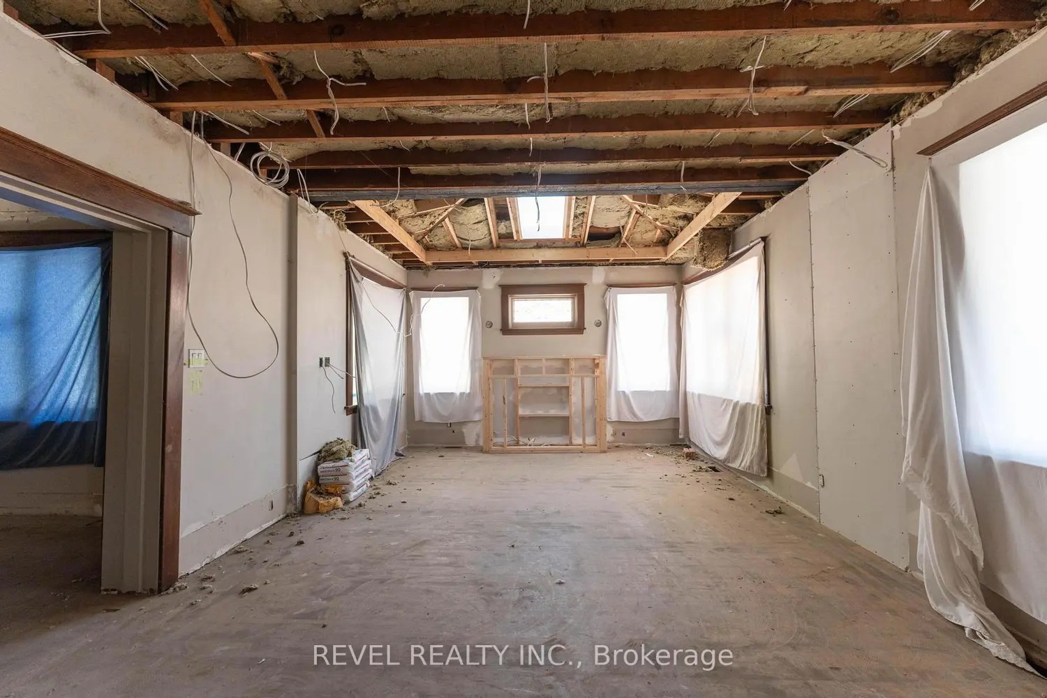 Additional image 13 of 822 Main Street