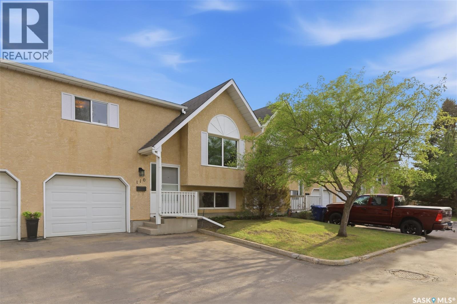 110 320 Heritage CRESCENT