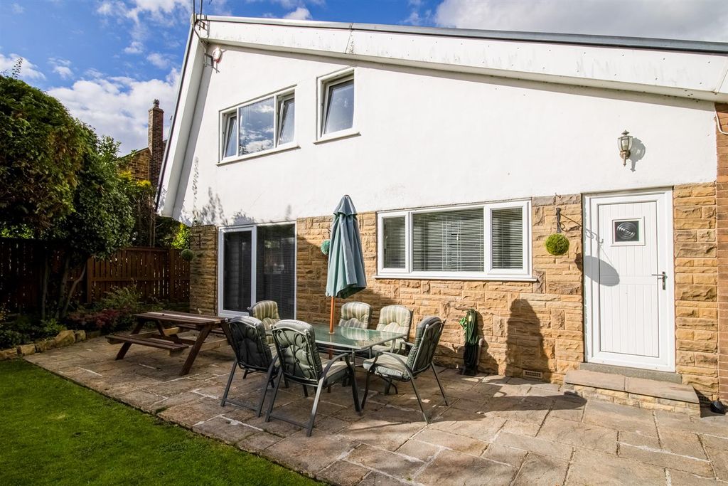 Additional image 18 of 3 bed property for saleKirkgate, Hanging Heaton, Batley WF17