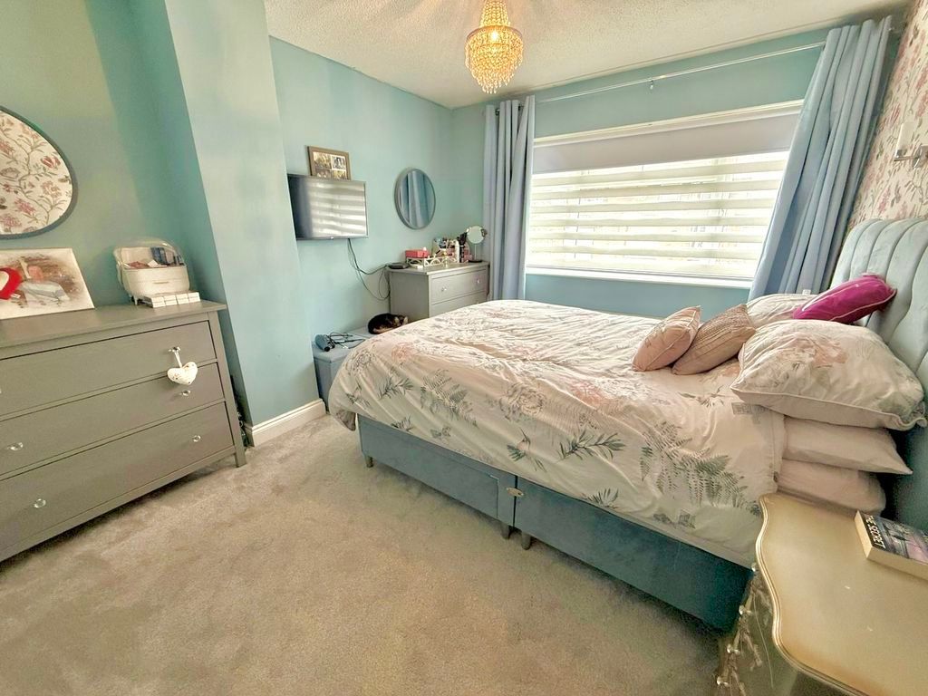 Additional image 11 of 5 bed semi-detached house for saleGilded Acre, Dunstable LU6