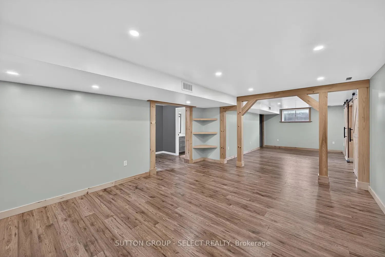 Additional image 18 of 220 Boyd Boulevard