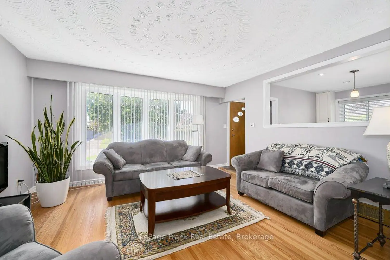 326 Marion Avenue photo 5