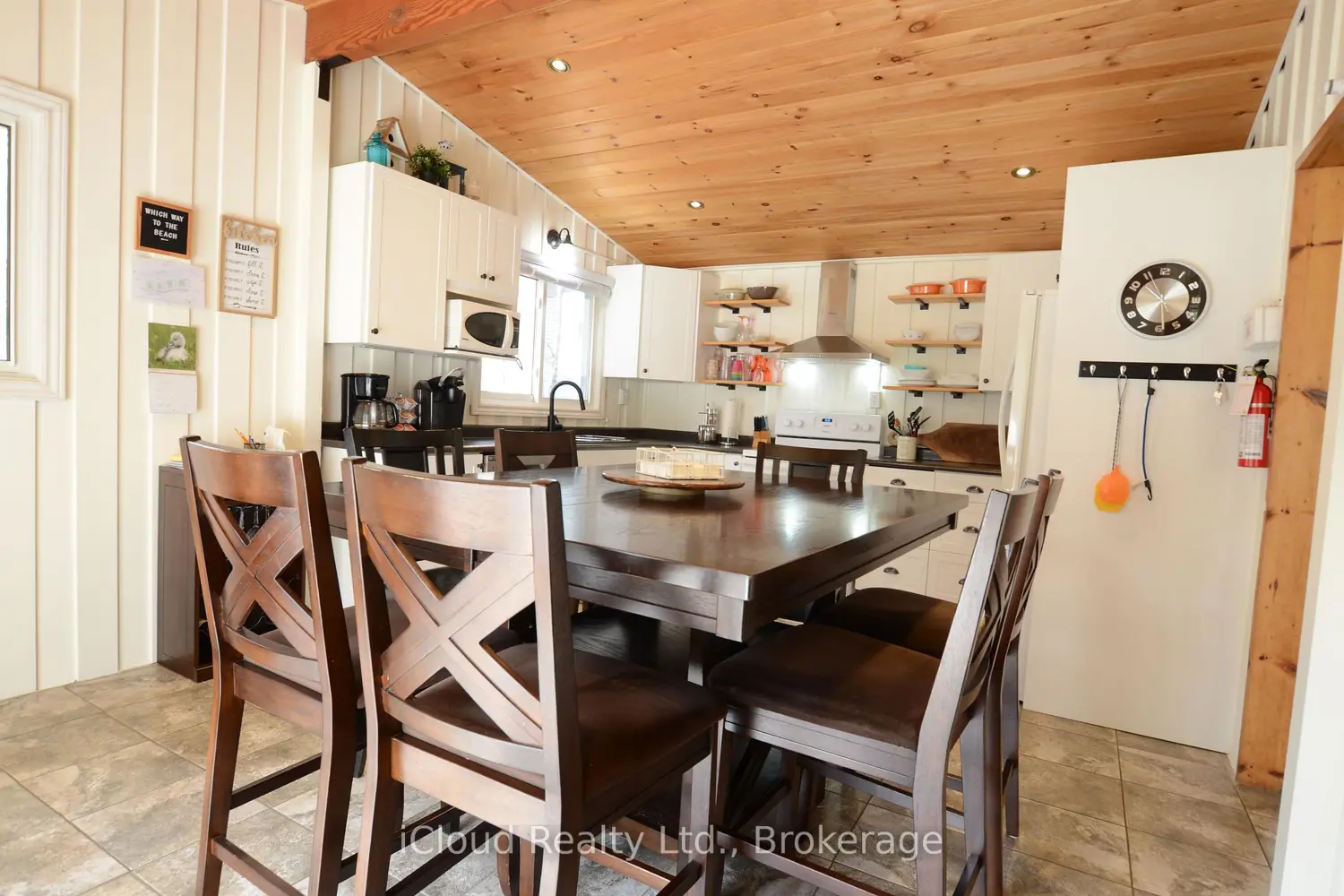 20 Roberval Circle photo 2