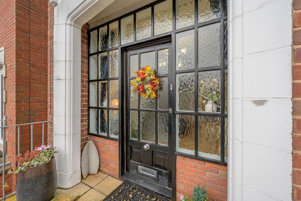 5 bed detached house for saleWolverhampton Road, Sedgley DY3 photo 2