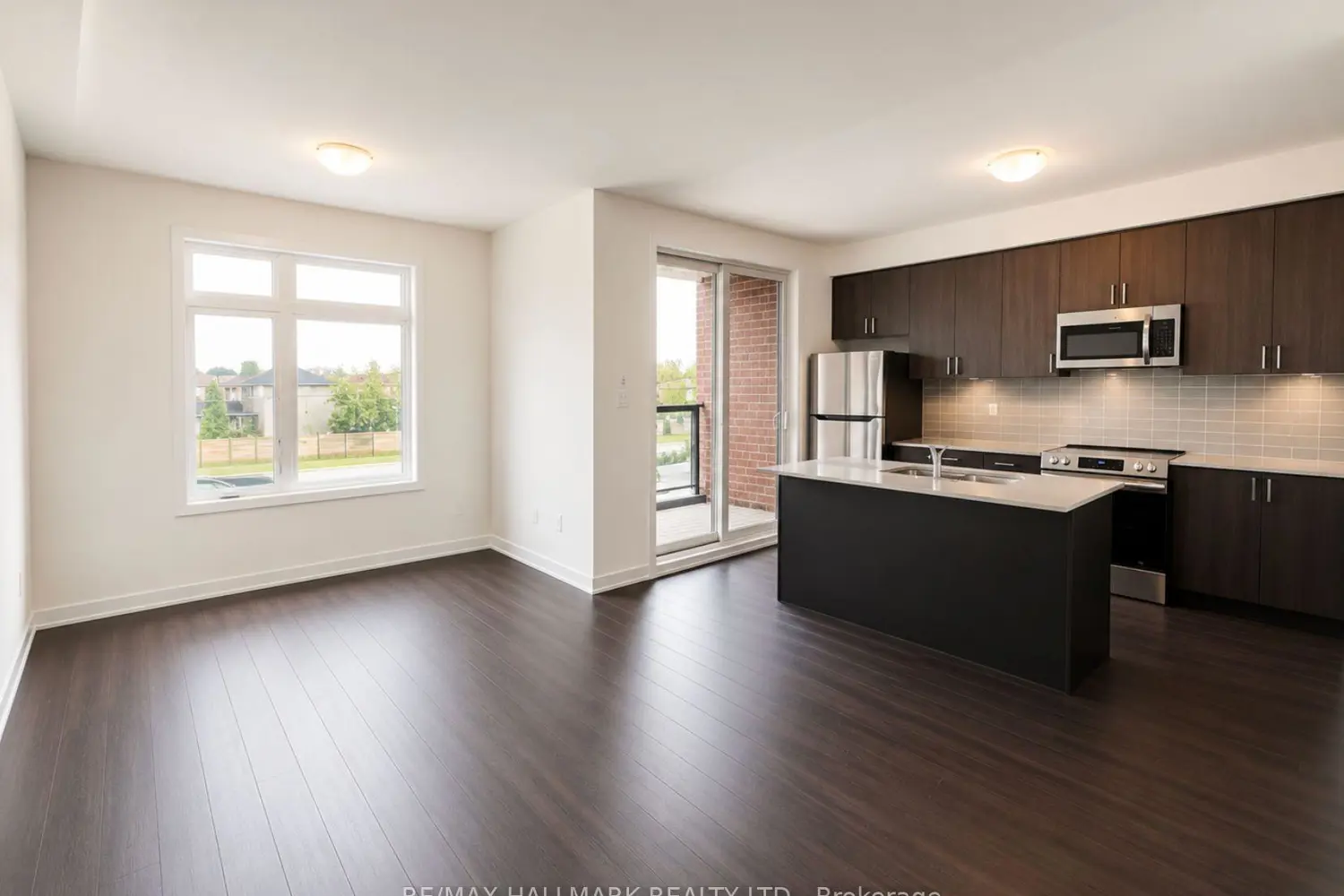 Additional image 7 of 1865 Pickering Parkway 101