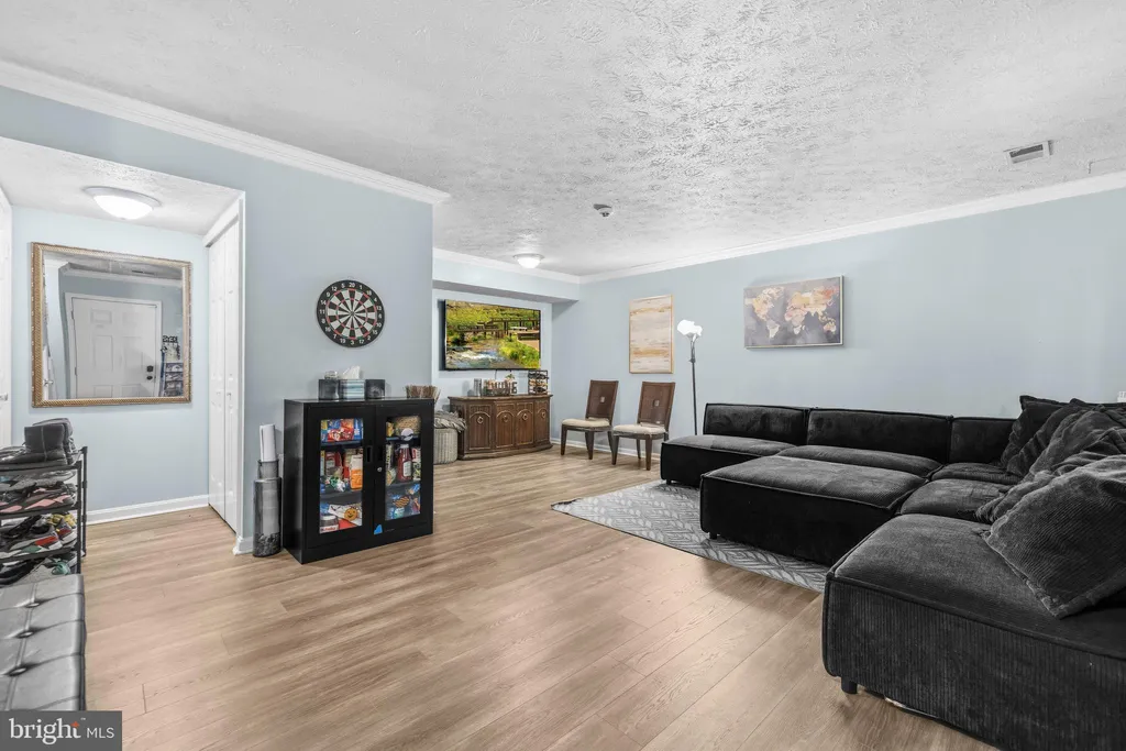 6056 Red Squirrel Place, Waldorf, MD 20603 photo 2