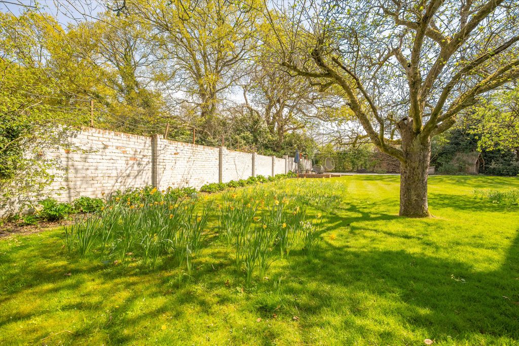 Additional image 27 of 5 bed detached house for saleCoopers Hill Lane, Englefield Green, Egham, Surrey TW20