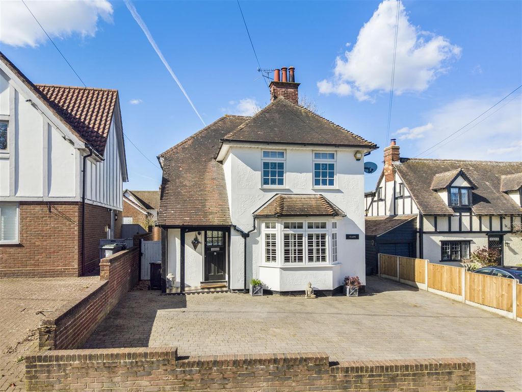 4 bed detached house for saleBraintree Road, Dunmow CM6