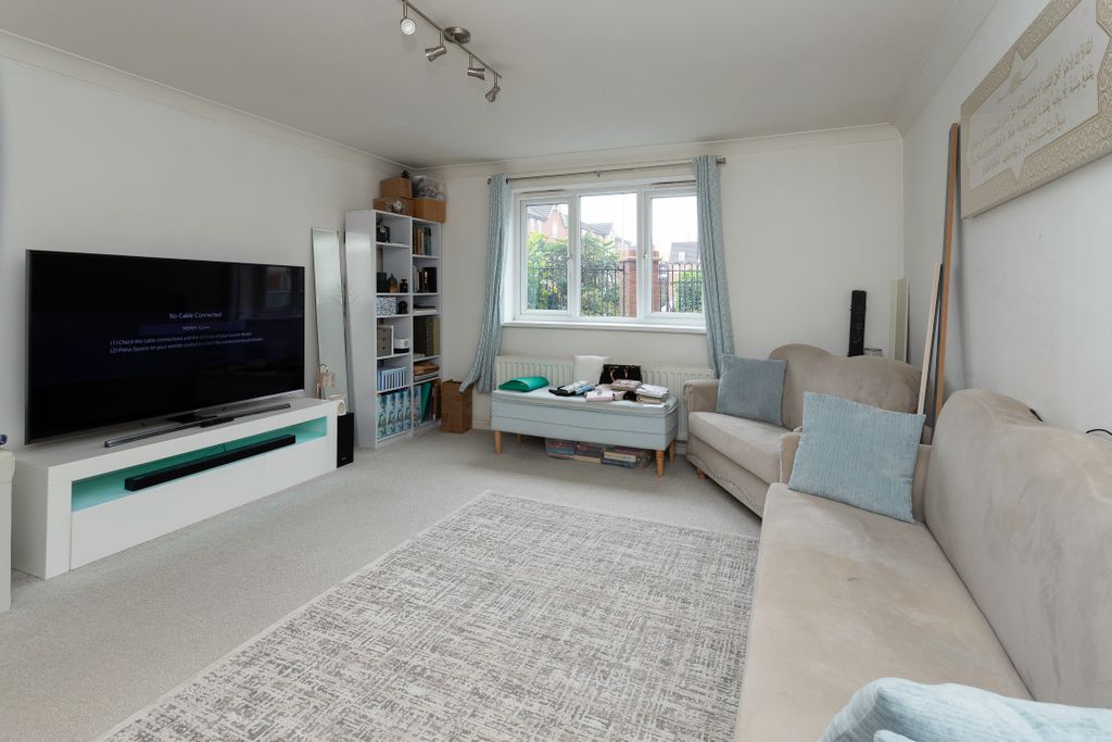 Additional image 2 of 2 bed flat for saleBlackthorn Drive, Huddersfield HD3
