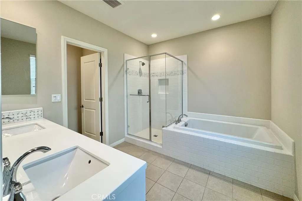 Additional image 14 of 123 Augustine, Irvine, CA 92618