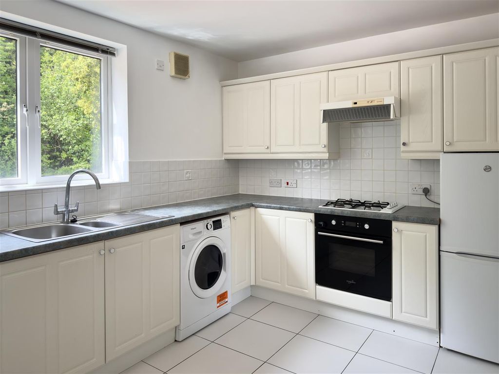 Additional image 2 of 2 bed flat for saleThe Landings, Penarth CF64