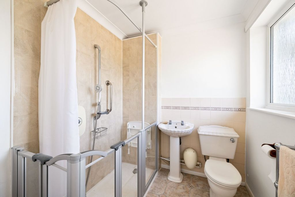 Additional image 10 of 1 bed flat for saleThe Gateway, Dover CT16