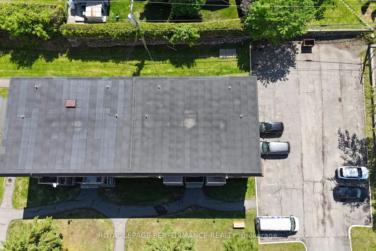 Additional image 9 of 1015 Cartier Boulevard 3