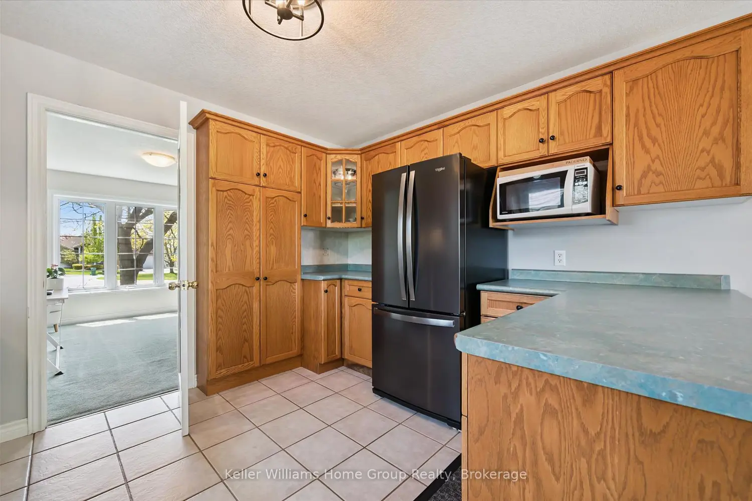 9 Berdux Place photo 5