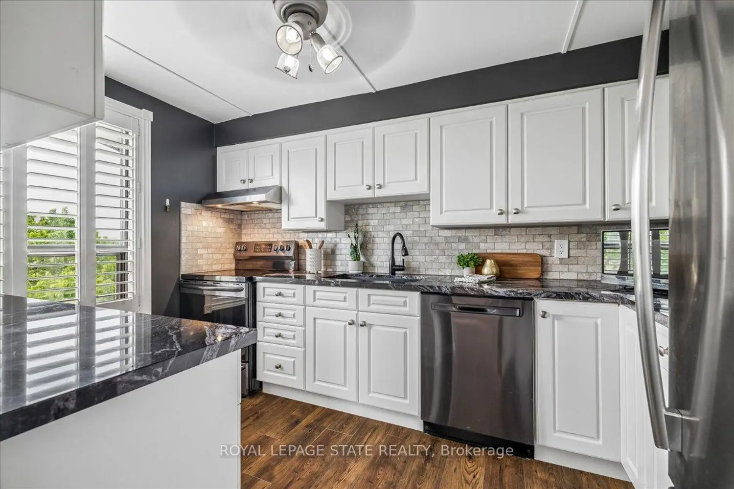 Additional image 13 of 966 Queenston Road 605