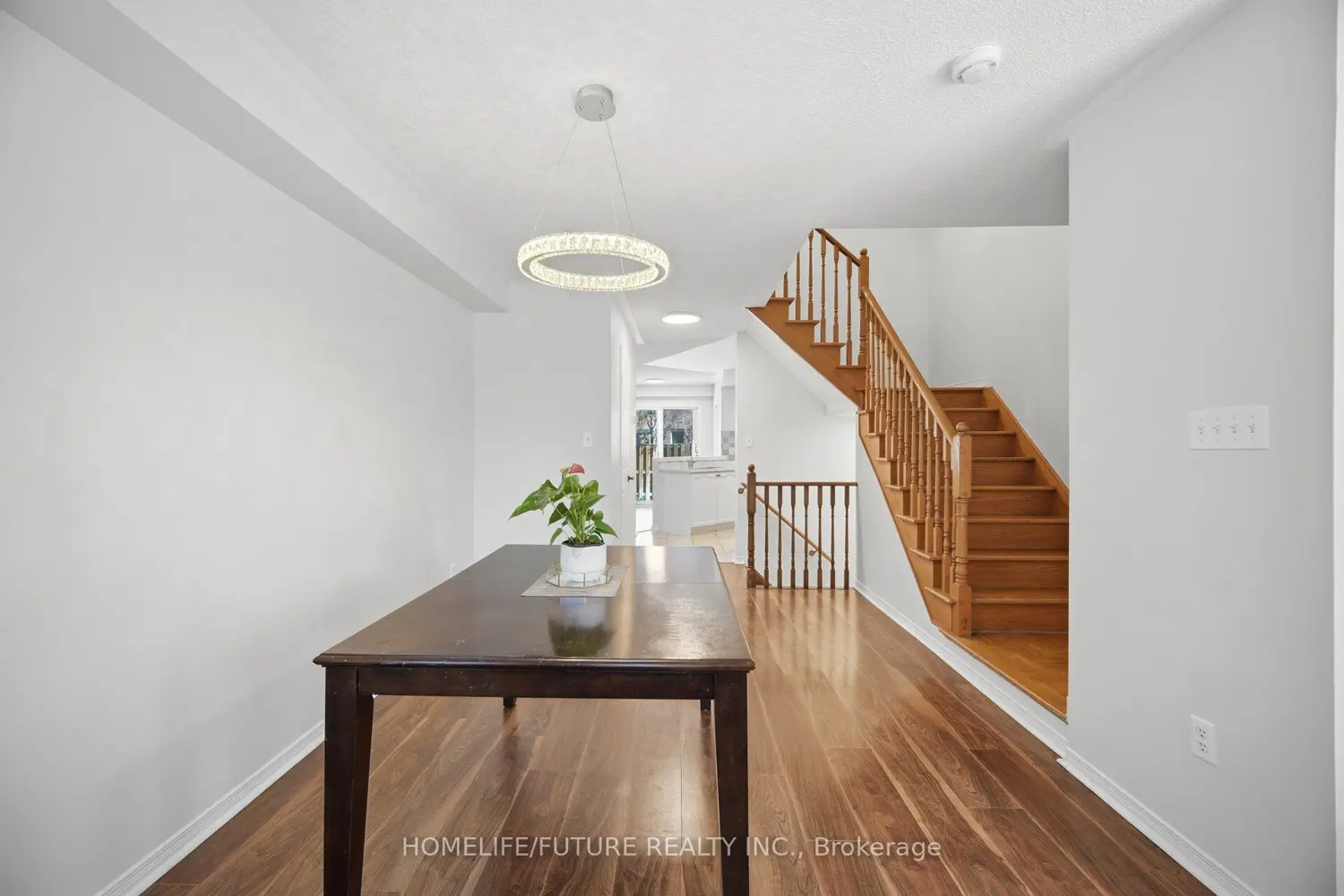 32 Laurelhurst Crescent photo 4