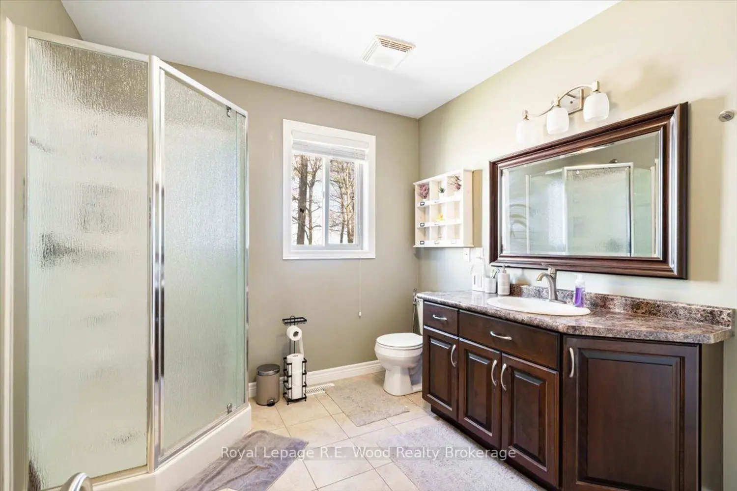 56 Wintergreen Crescent photo 3