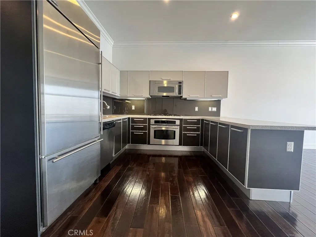 Additional image 18 of 801 S Grand Ave Unit 2204, Los Angeles, CA 90017
