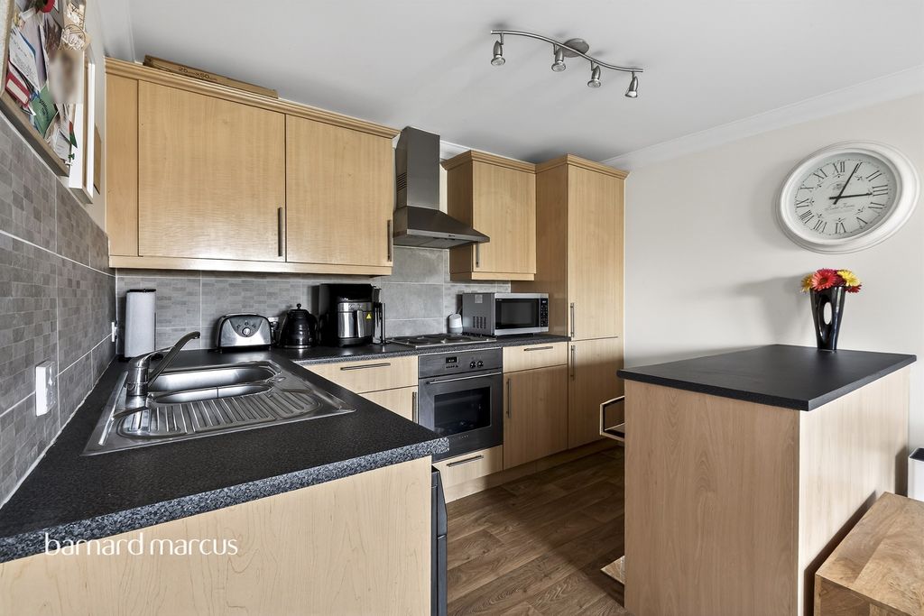 Additional image 5 of 2 bed flat for saleKingston Road, Epsom KT19