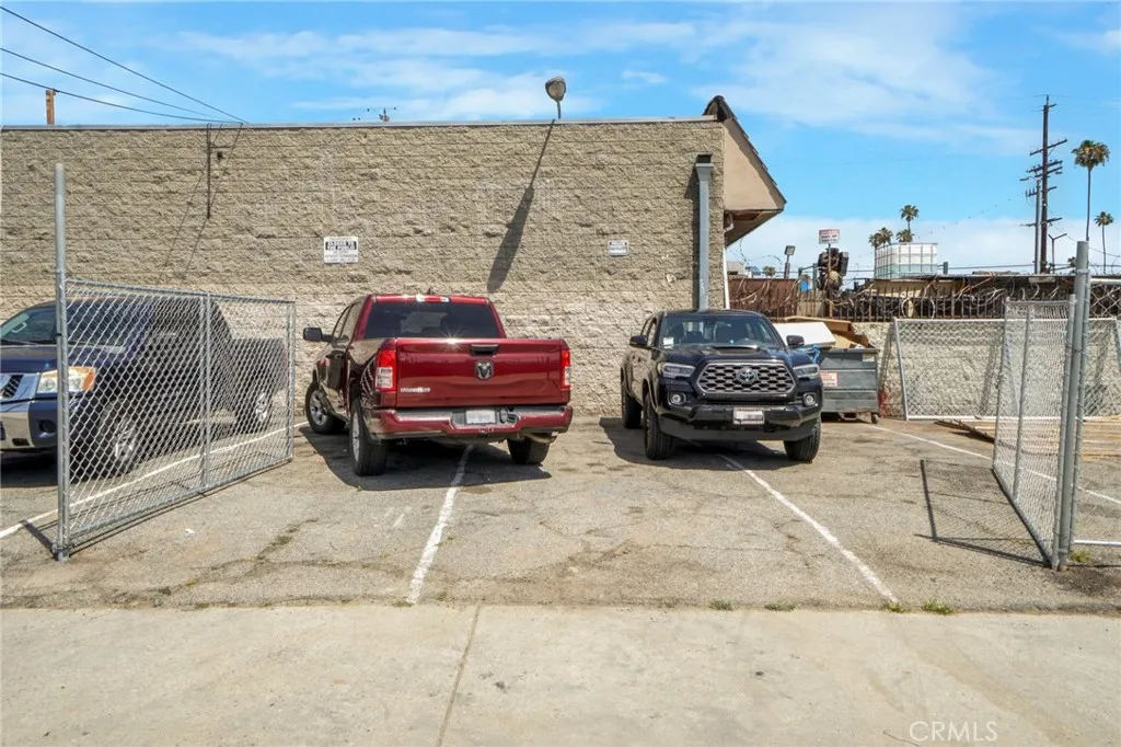 730 Lagoon, Wilmington, CA 90744 photo 3