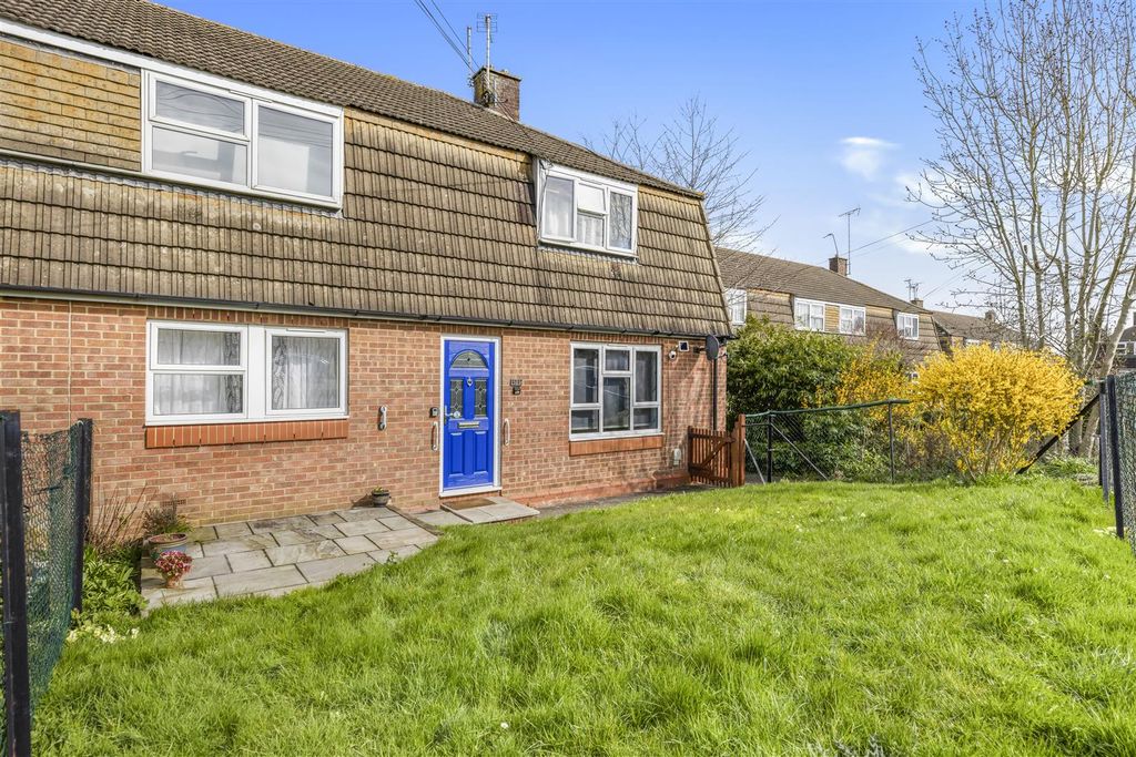 2 bed maisonette for saleUpper Mill Field, Dunmow CM6